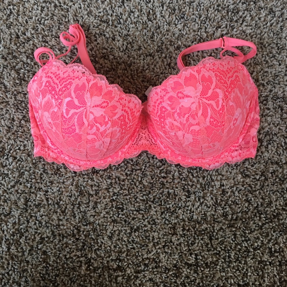 Victoria’s Secret Push-Up Bra Size 34D